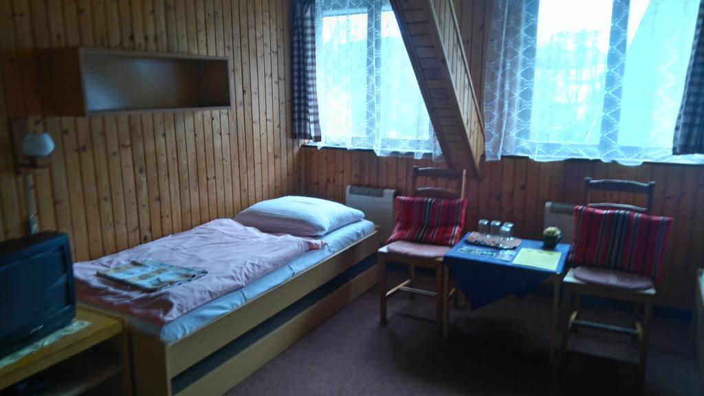 Penzion Encian Mýto pod Ďumbierom Rom bilde