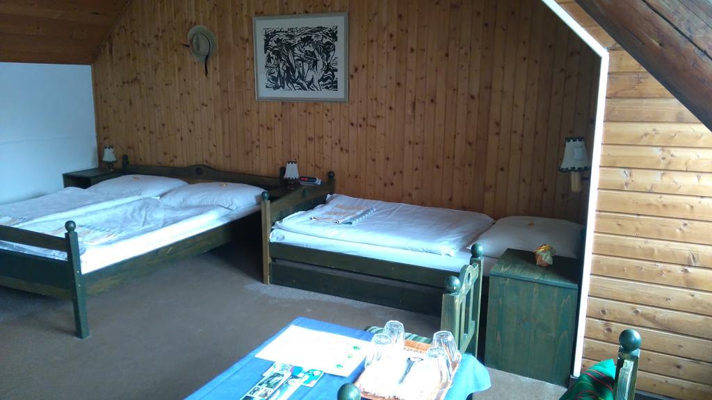 Penzion Encian Mýto pod Ďumbierom Rom bilde